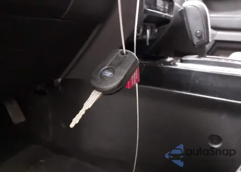 2011 Ford Escape Xlt z USA, uszkodzony, nr VIN 1FMCU9D72BKB87872